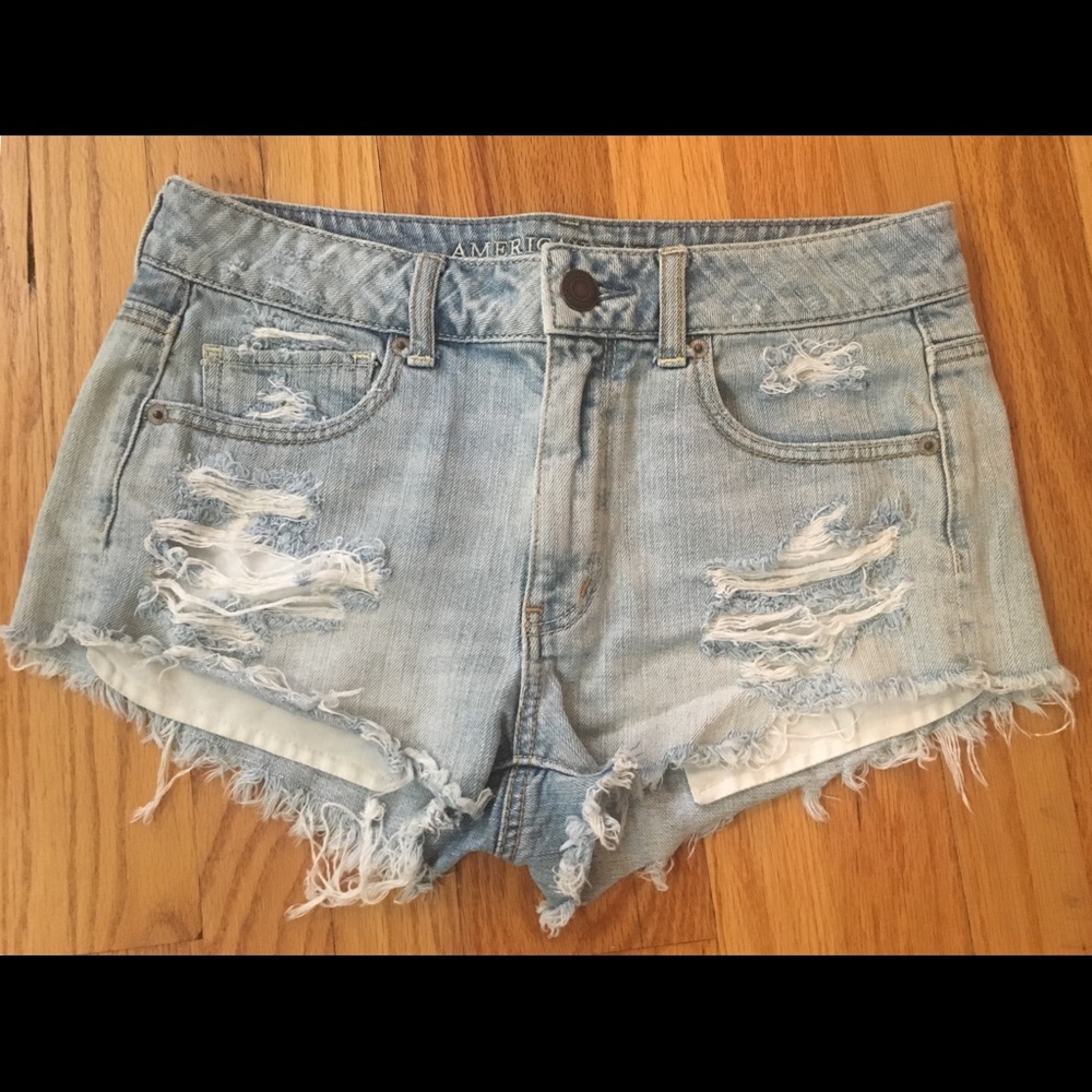 American Eagle Light Wash Frayed Denim Shorts